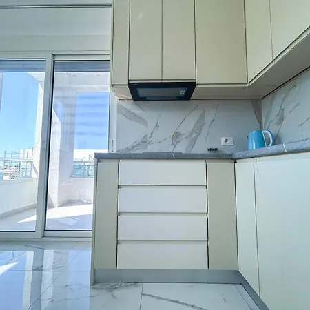 Apartment 1324 *