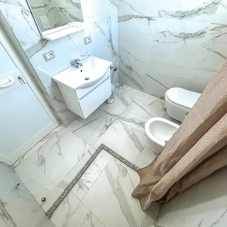 1324 Apartment *