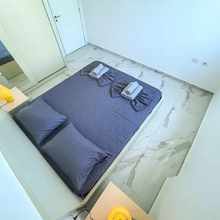 Apartment 1324